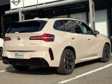 【BMWの伝統-2】時代を超える美しさ。磨き抜かれたエアロダイナミクスが瞳を奪う。一目で伝わるスポーティーなプロポーションは、BMWの走行性能を生み出すのに欠かせない要因の一つです。