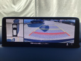 狭い場所での駐車やすれ違いなどでより的確な運転操作に役立つ360&deg;ビューモニターが装備されています