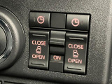 【パワースライドドアスイッチ】 スライドドアをワンタッチで開閉できます。