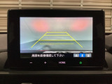 バックでの車庫入れも安心です! リアカメラが付いているバックモニター付のディスプレイ・オーディオです。操作線もついており距離感も画面から確認できます。