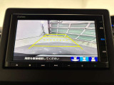 初心者の方や運転が苦手な方でも安心して駐車ができるリアカメラです!
