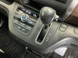 発進時から滑らかに加速する無段階変速のCVTはストップ&ゴーの多い街の中も快適です