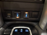 ドライビング時、お好みで様々な調整ができます!寒い冬場も安心♪運転席・助手席シートヒーター