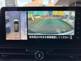 上から丸見えアラウンドビューモニターで車庫入れも安心楽々です!夜間でも綺麗に映ります。