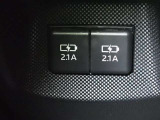 後席 USB電源ポート装備♪