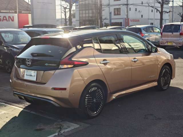 日産リーフ40kwh 車検R6.12まで