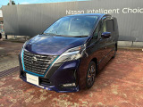 衝突軽減ブレーキ、踏み間違い防止アシスト、車線はみ出し防止・警報など、安全装置もバッチリです(・&omega;・)!夜道や雪道も安心なフォグランプ付き☆彡 ボディカラーはアズライトブルーパールです★