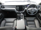 V60 ウルトラ T6  AWD プラグインハイブリッド 4WD 