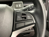 【クルーズコントロール】 アクセルペダルを踏まずに定速走行できるので、自動車専用道路での長時間運転の負担を軽減します。