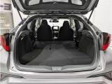 2列目シートを倒すと、大きな荷物の積載も可能です