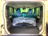 普段のお買い物や通勤、送迎等に十分な荷室スペースを確保しております。セカンドシートを倒すと、大きな荷物の積載も可能です♪