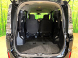 普段のお買い物や通勤、送迎等に十分な荷室スペースを確保しております。セカンドシートを倒すと、大きな荷物の積載も可能です♪