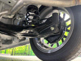 お車を安心してお乗りいただく為には、足回りの定期点検が欠かせません。サービスサポート(有償保証)では無料点検もご提供しており、安心のカーライフをお過ごしいただけるサポート体制が整っています。