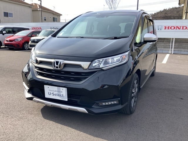 フリード 1.5 ハイブリッド クロスター 