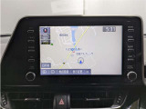 純正ナビを装備。タッチパネル式で使いやすく、お出かけもラクラクです。