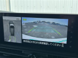 【 バックカメラ 】便利なバックカメラ装備で安全確認を頂けます。駐車が苦手な方にもオススメな便利機能です♪