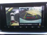 全方位ビューモニター、バックガイドモニター付いております!車庫入れの際にあると役立ちますよ♪