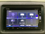 ナビゲーションはフルセグTV対応のGathers純正メモリーナビを搭載しています。Bluetoothオーディオ機能がありますので、スマートフォンなどの音楽も再生できます。