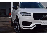 ◆ヘッドライト/VOLVOの代名詞ともいえるTシェイプのライトは、北欧神話のトールハンマーをイメージした意匠です