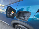 他の輸入車とは一線を画す、ファッション性と嗜好性の高さ。それでいて、奇をてらうことなく、純粋にクルマの造形美を楽しめる大人のためのブランド、それがプジョーです。