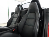 シートについても状態良く維持されている個体です。オートステージでは専用のシート生地をガードするコーティングもご用意してります。是非お申し付け下さい。