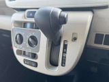 ナガイロングオートでは、オークション等を駆使して約10万台の中から、お客様の希望車(中古車)を迅速にお探しするご協力を致します!お気軽に担当者へ、ご希望車種・年式・ご予算などをお伝えください