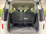 普段のお買い物や通勤、送迎等に十分な荷室スペースを確保しております。セカンドシートを倒すと、大きな荷物の積載も可能です♪