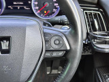 【レーントレーシングアシスト(LTA)】レーダークルーズコントロール使用時に、車線の中央を走るように支援したりお知らせしたりして、車線逸脱を防ぎます!機能には限界があるためご注意ください。