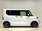 ドアは約90度に開くので荷物も積み込みやすく、乗り降りもしやすい♪