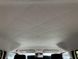 車内ルーフはキルティング模様☆