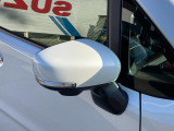 ウインカー付きドアミラーで対向車からの視認性も高いです☆