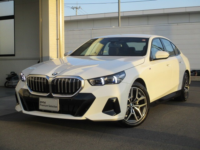 5シリーズセダン523d xドライブ Mスポーツ 4WD