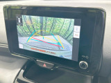 【バックカメラ】駐車時に後方がリアルタイム映像で確認できます。大型商業施設や立体駐車場での駐車時や、夜間のバック時に大活躍!運転スキルに関わらず、今や必須となった装備のひとつです!