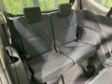 3列目シートはもちろん状態良好☆大人でもゆったりと座って頂けますので、大人数でのお出かけもラクラクです♪ご家族で、気の知れた仲間で、ドライブに行くのが楽しみですね♪