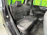 後部座席も気になるようなキズ・汚れやへたり等、大きなダメージはなく、良好な状態です。