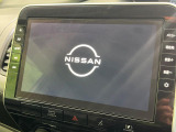 【メーカー純正10インチナビ】インテリアに溶け込むスタイリッシュな「専用設計」メーカーナビを装備♪視認性や操作性など基本性能にも優れ、より上質なカーライフをお楽しみいただけます。