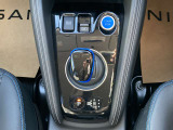 どんな方でも操作がしやすいシフトレバーになっています!