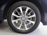 アルミホイールはホンダ純正なので安心!しかも車のデザインにもマッチしています。