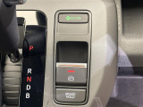 【電子制御パーキングブレーキ】パーキングブレーキを指先だけで操作可能です!力の弱い人にも安心してブレーキをかけていただけます!