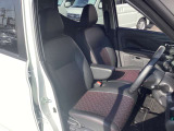 運転席まわりは、使用感も少なく良好な状態です。
