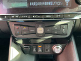 温度をセットするだけで常に快適な温度を保ってくれるオートエアコン、省電力で効率的に車内を暖めるヒートポンプシステムを採用しています。