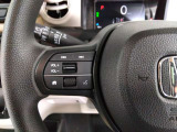 オーディオコントロールスイッチ付き!ハンドルを握ったままチャンネルや音量の調整が可能です。見た目以上に運転していると便利な機能なんですよ。