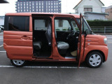 お車の修理・鈑金もお任せ!お見積り無料!高品質な仕上がりで大切な愛車を復元します。