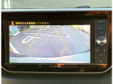 【バックカメラ】駐車時に後方確認もできますので、大きなお車が不安なお客様でも安心してお乗り頂けます♪