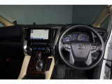 アルファード ハイブリッド 2.5 X E-Four 4WD 