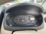 整備スタッフは国家資格を持つプロの整備士です。車検の受入/中間/完成検査と保安基準発行のすべても自社で行います。