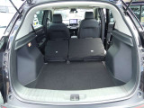 簡単に収納出来る後部座席。広大な空間が出現します。シートアレンジが多彩な点も特徴です。レジャー用品もたっぷりと積み込め、休日の過ごし方の楽しみを拡げてくれます。
