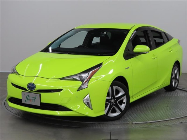 プリウス1.8 A ツーリングセレクション E-Four 4WD