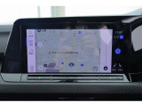 Volkswagen純正インフォテイメントシステム&rdquo;Discover Pro&rdquo;:10インチ画面を標準装備。タッチスライダーコントロールを採用し、直感的な操作が可能。