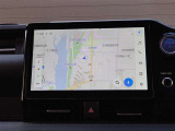 ディスプレイオーディオを装備。スマホとクルマをつなぐことで、これまでのナビに加えて、いろんなサービスが楽しめます。